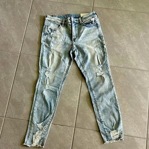 Distressed Light Blue Women's Jeggings